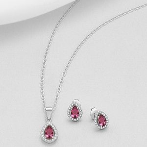 Lovely 925 Sterling Silver Earrings & Pendant Set
